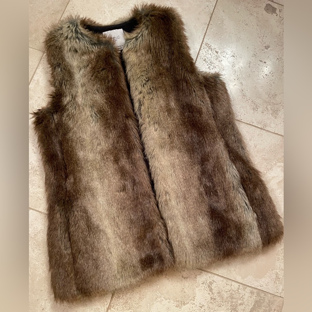 Zara faux fur vest